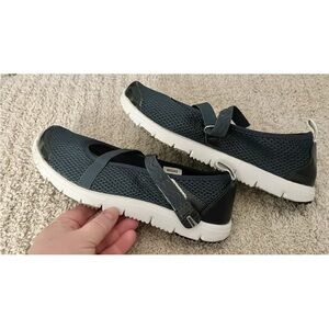 Propet Women's TravelActiv Mary Jane Fashion Sneaker - Size 7.5 - Navy Blue